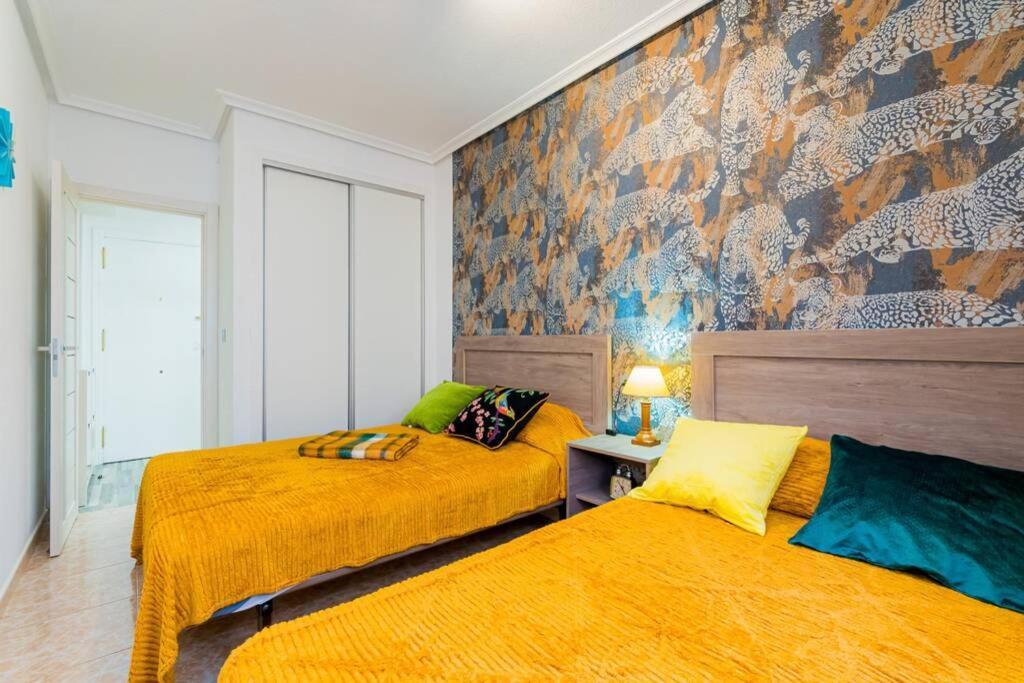 La Perla De Torrevieja Apartment Bagian luar foto